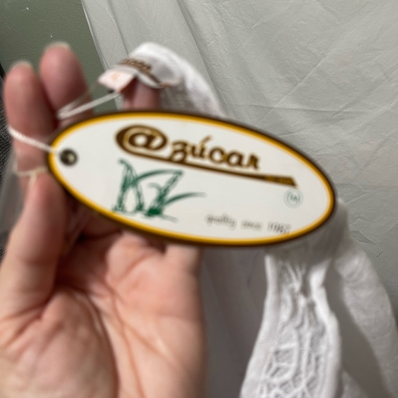 AZUCAR  White Flowy Blouse with Mesh Detail Size L -  NWT - Picture 10 of 11